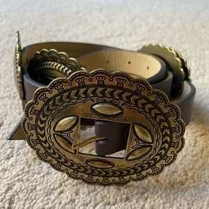 Brown buckle bronze belt 40”